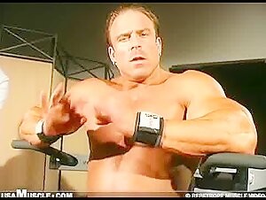 Aaron Maddron chest workout