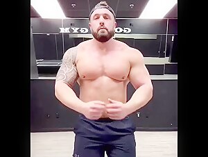 Carson Vale Flexing