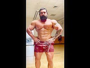 EASTERN GOD OF MUSCLE