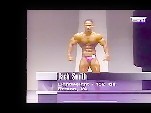 Amazing Pecs bouncing flex