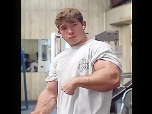 Young Muscle Bro, Flexing