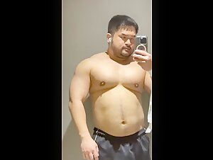 🔥Sexy Asian muscle guy🔥 beefymuscle.com