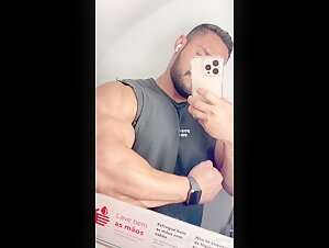 Airon Flexing in the Plane Bathroom