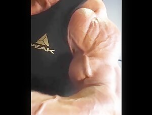 Muscle daddy Thomas Scheu Compilation