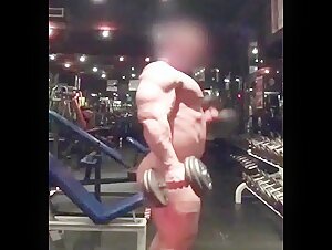 🔥Post-workout jerkoff💦 beefymuscle.com