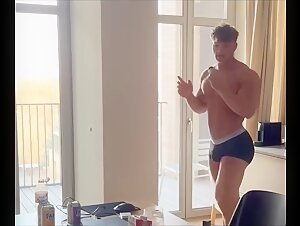 The Muscle Ass On Kostas Vainauskas