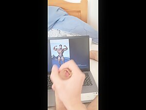 Jerking off to Rodrigo Cavalcanti