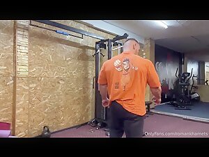 Pro IFBB Russian Butt BB Romeo Naked Gym Workout & Horny JO