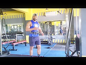 Pro IFBB India Mature Butt BB Bittu Moni Chetia Show Bubble Round Ass While Back Workout