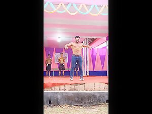 Pro IFBB India Mature Butt BB Bittu Moni Chetia Show Bubble Butt In Tight Jeans
