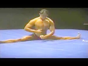 Thong speedo muscle oil wrestling
