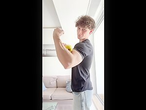 Thumb 4