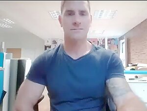 muscular guy wank at his office 2