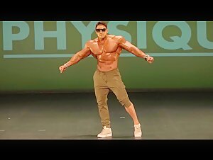 Chul Soon Guest Posing Musclemania Asia 2017
