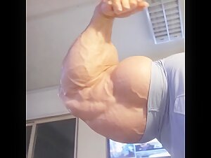 Thumb 8