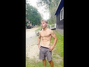 Novinho musculoso