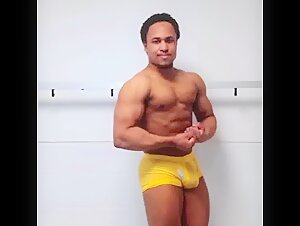 Black Bodybuilder Flexed with a BIG Moving Bulge