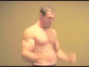 Shakelightly muscle show