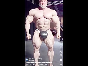 Muscle worship